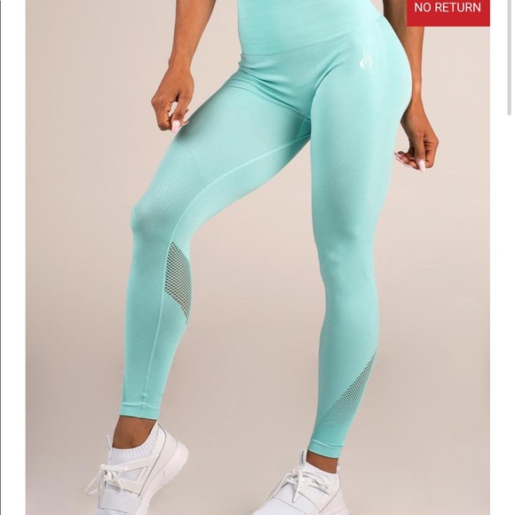 NWOT RYDERWEAR AQUA SEAMLESS LEGGINGS - Picture 1 of 6